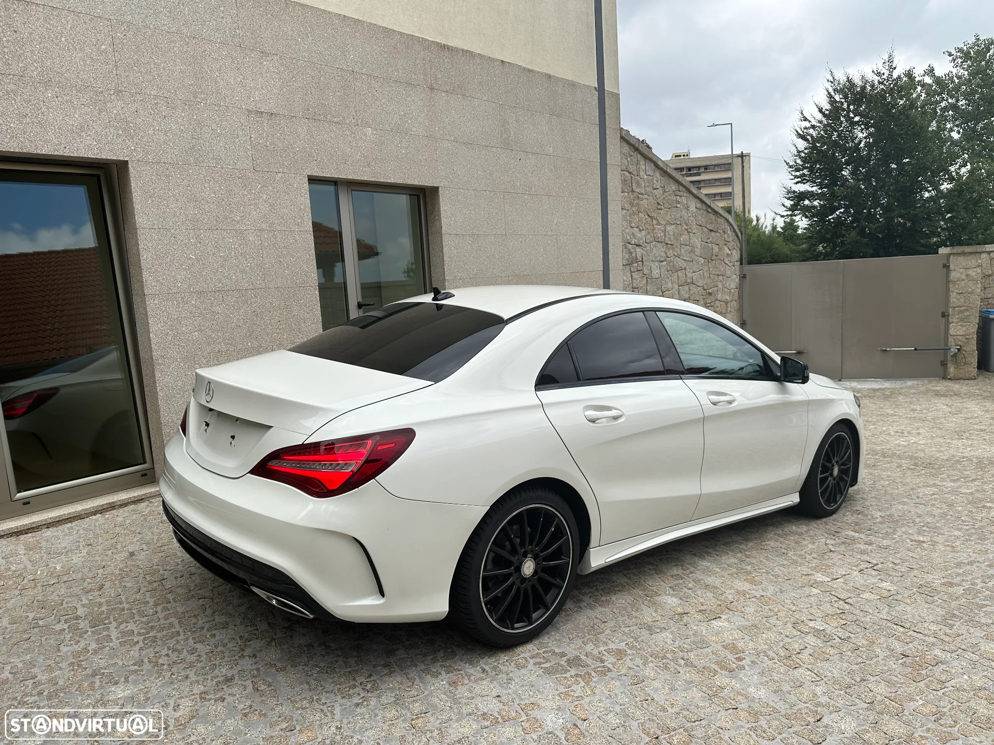 Mercedes-Benz CLA 180 d AMG Line - 5