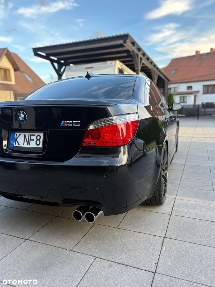 BMW M5 - 12