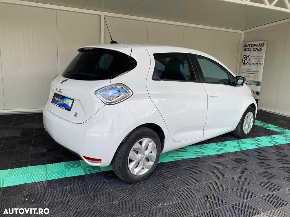 Renault ZOE - 10