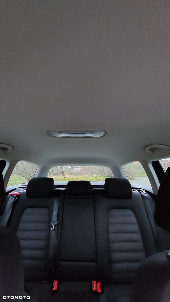 Volkswagen Passat 2.0 TDI DPF Comfortline - 13