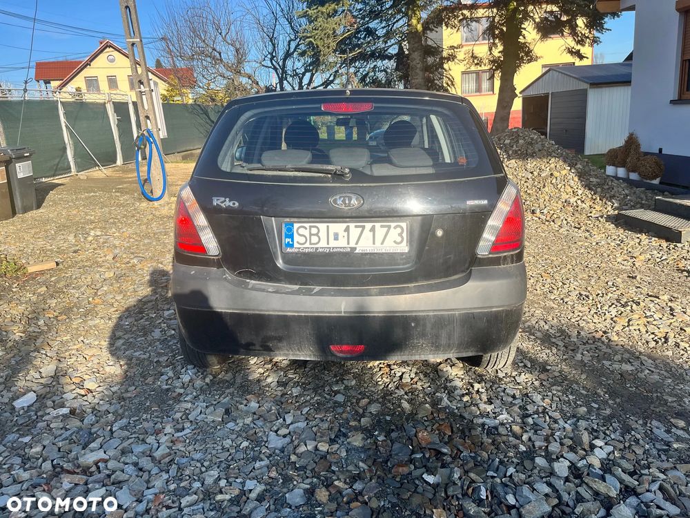 Kia Rio 1.4 Comfort - 5