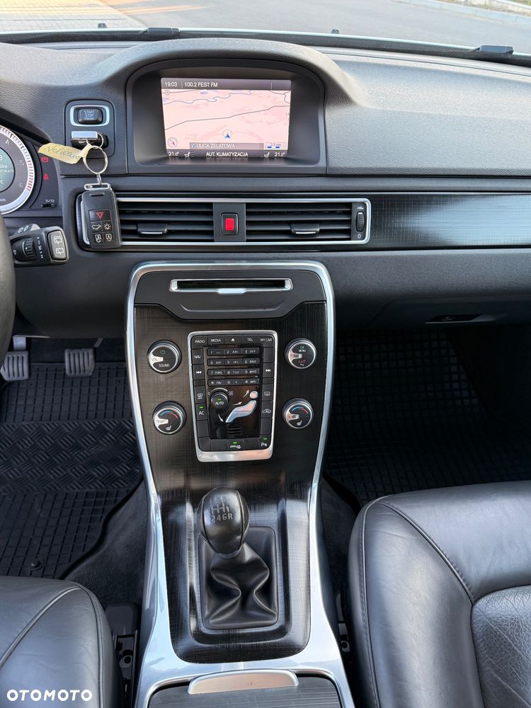 Volvo V70 D3 Momentum - 29