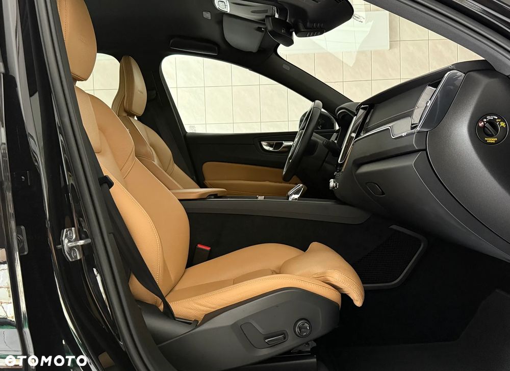 Volvo XC 60 B4 D AWD Geartronic Inscription - 9