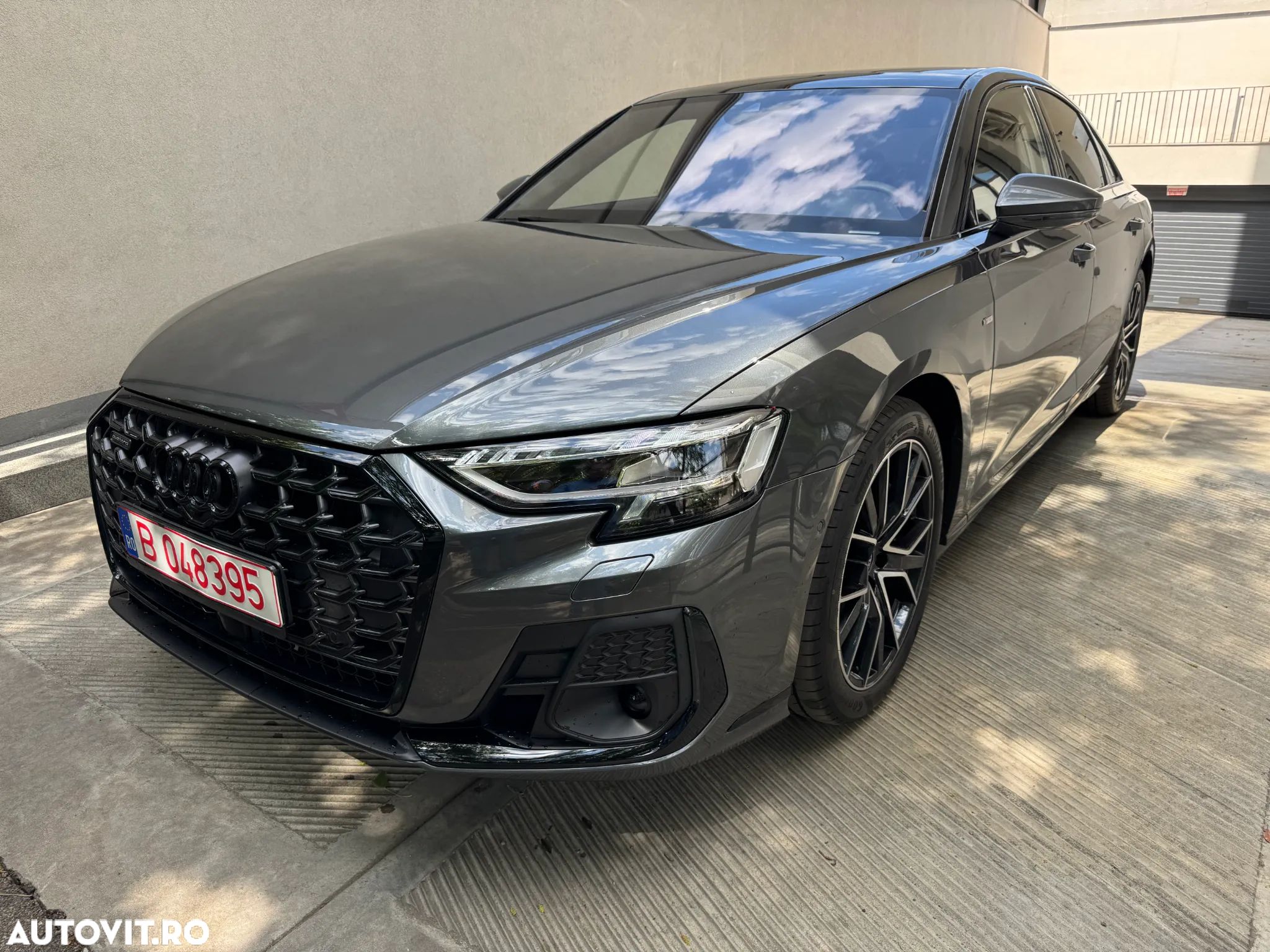 Audi A8 60 TFSI e quattro Tiptronic PHEV - 1