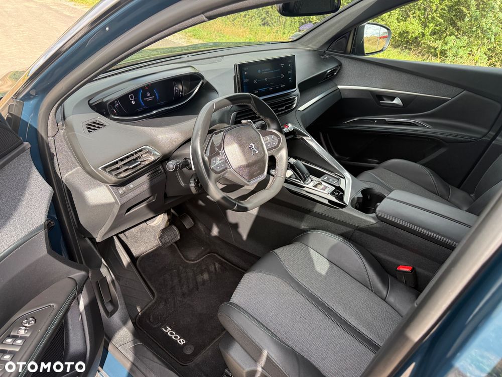 Peugeot 3008 1.2 PureTech Allure Pack S&S EAT8 - 17