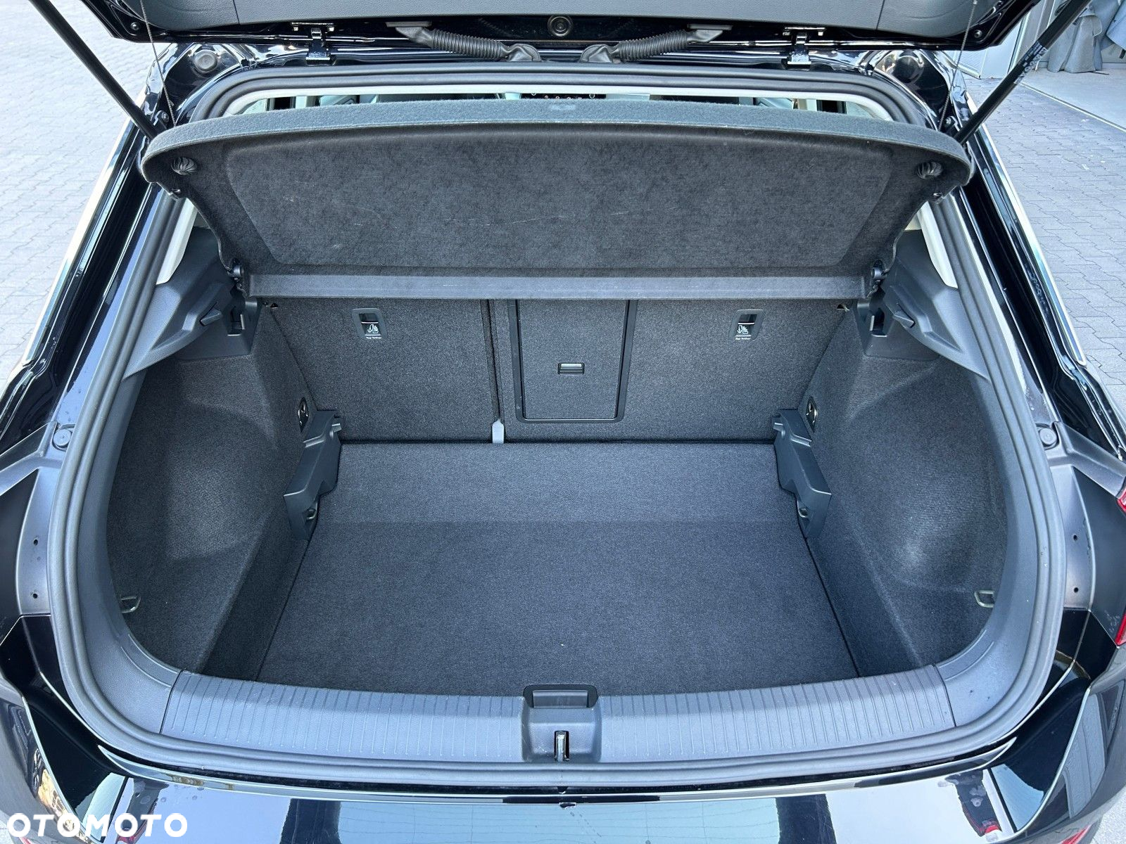 Volkswagen T-Roc 1.5 TSI Life Plus DSG - 9