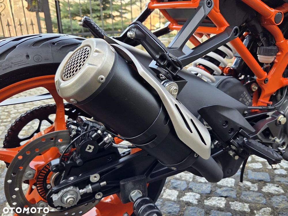 KTM RC 125 - 40