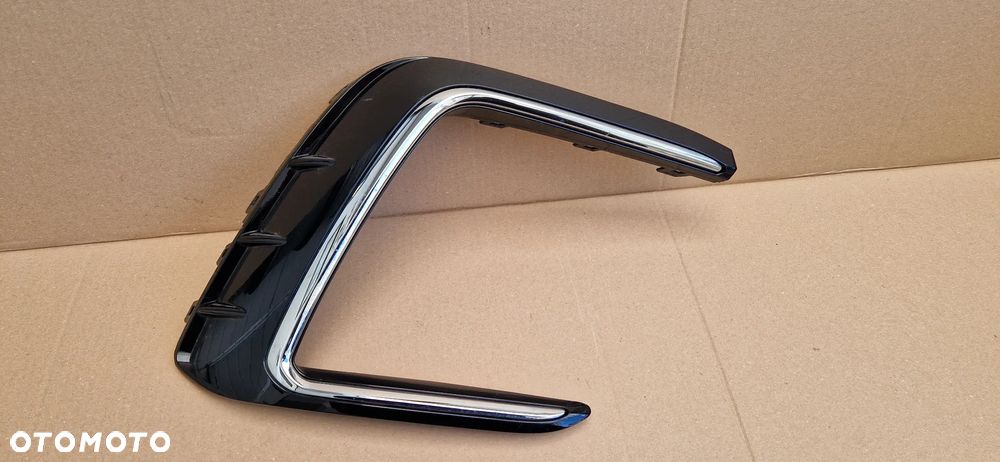 VW TIGUAN 2 LIFT 5NN853666G KRATKA ZDERZAKA PRAWA