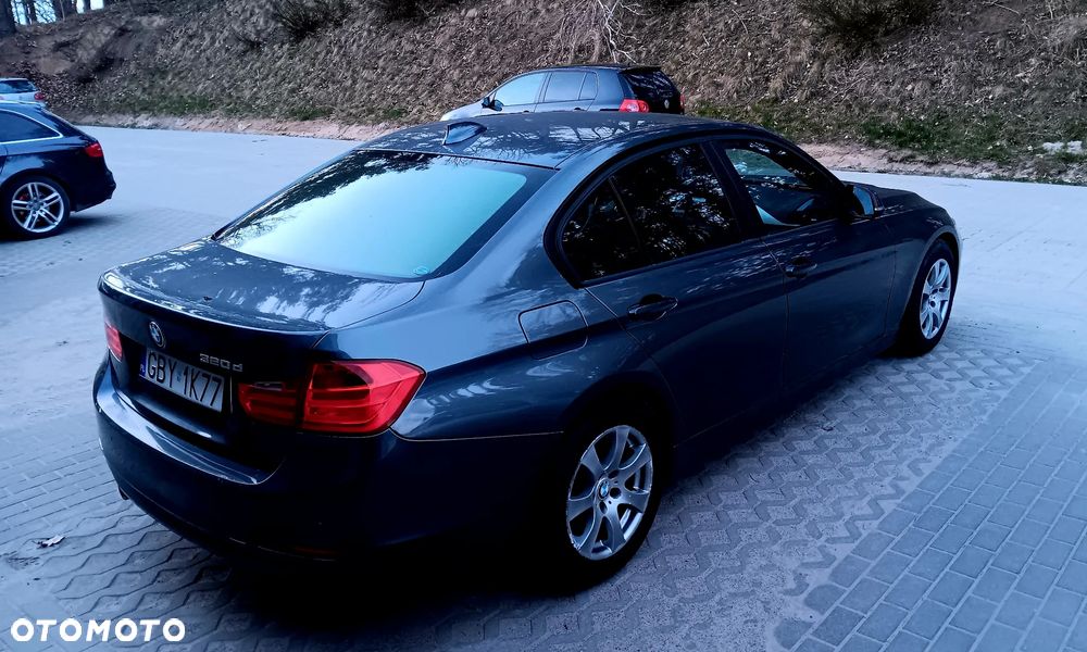 BMW Seria 3 320d - 9