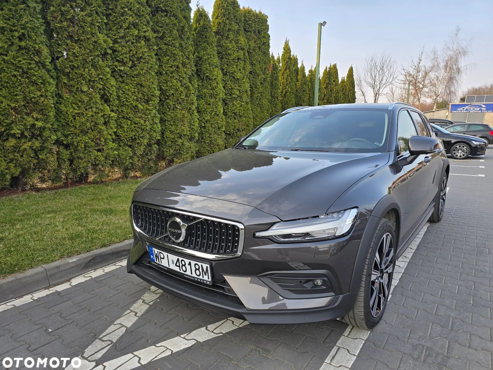 Volvo V60 Cross Country B5 B AWD Plus - 1