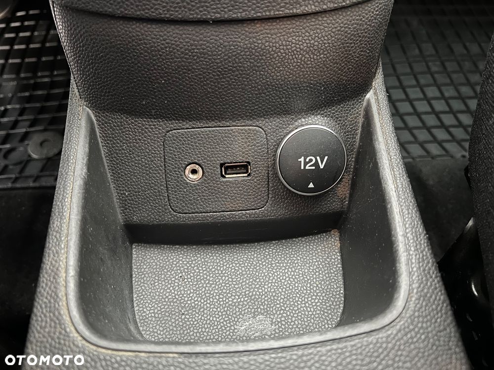 Ford Fiesta 1.25 Silver X (Trend) EU6 - 27