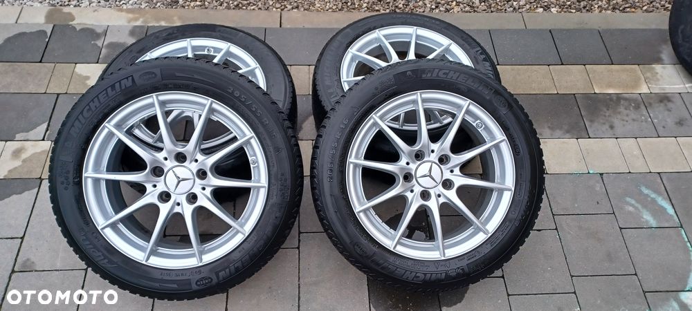 Mercedes-Benz Klasa C 200 Avantgarde Edition - 40