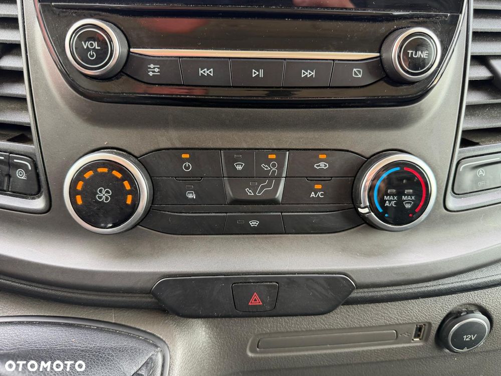 Ford Transit - 13