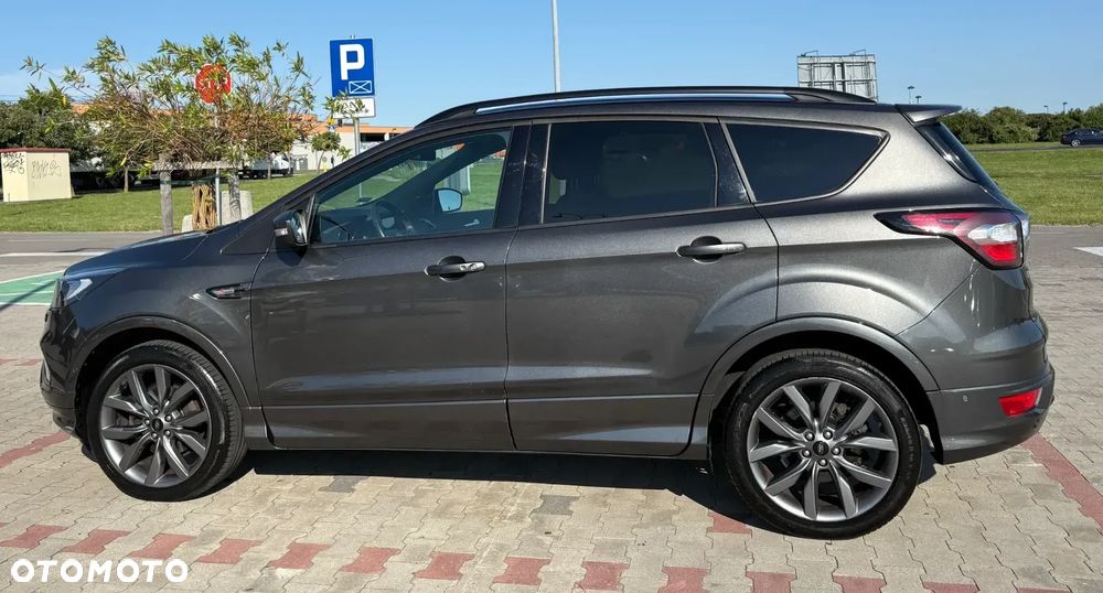 Ford Kuga 1.5 EcoBoost FWD ST-Line - 1