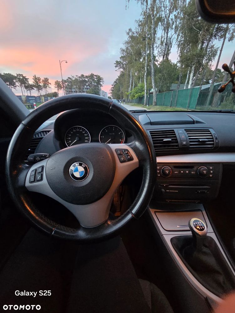 BMW Seria 1 - 15