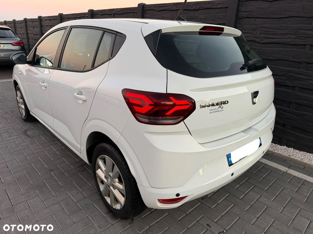 Dacia Sandero TCe 100 Essential - 33