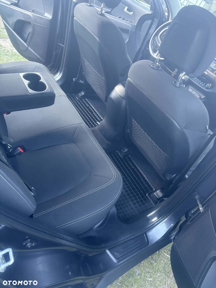 Kia Sportage 1.6 GDI Business Line M 2WD - 18