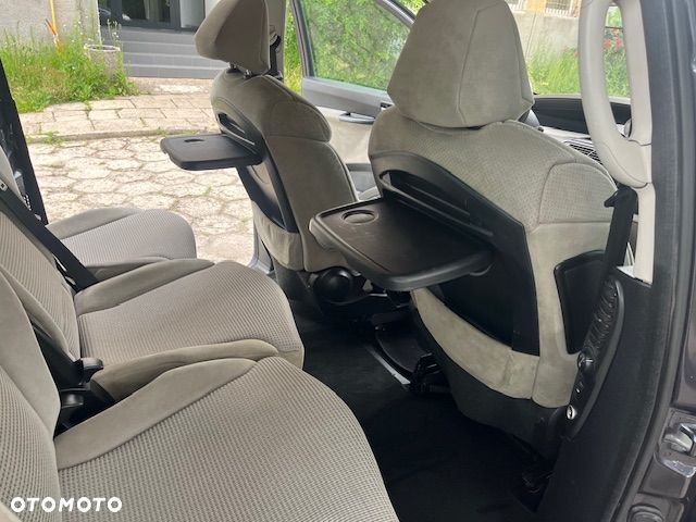 Peugeot 807 140 Automatik Premium - 19