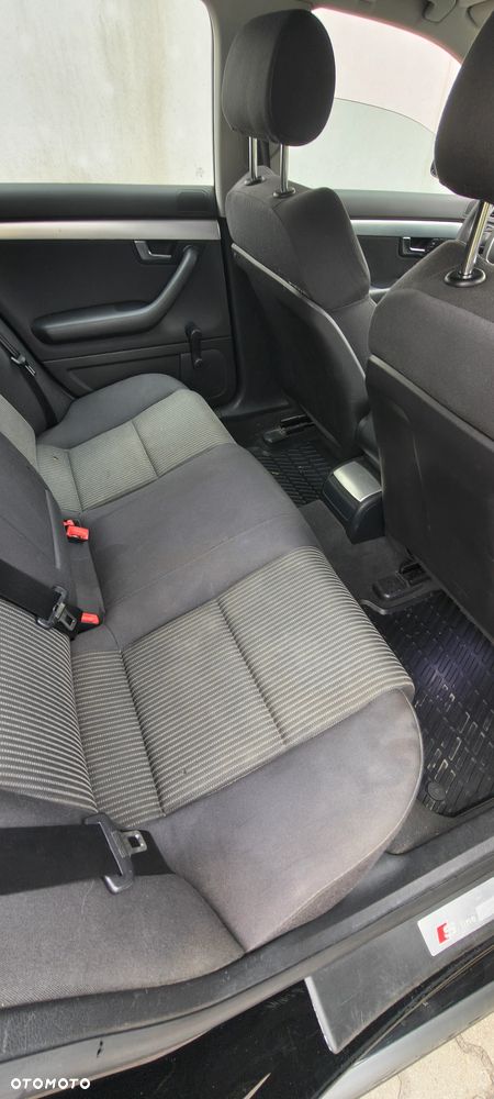 Audi A4 Avant 2.0 T FSI quattro - 12