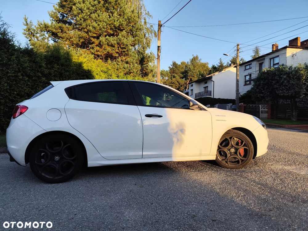 Alfa Romeo Giulietta 1750 TBi Veloce TCT - 3