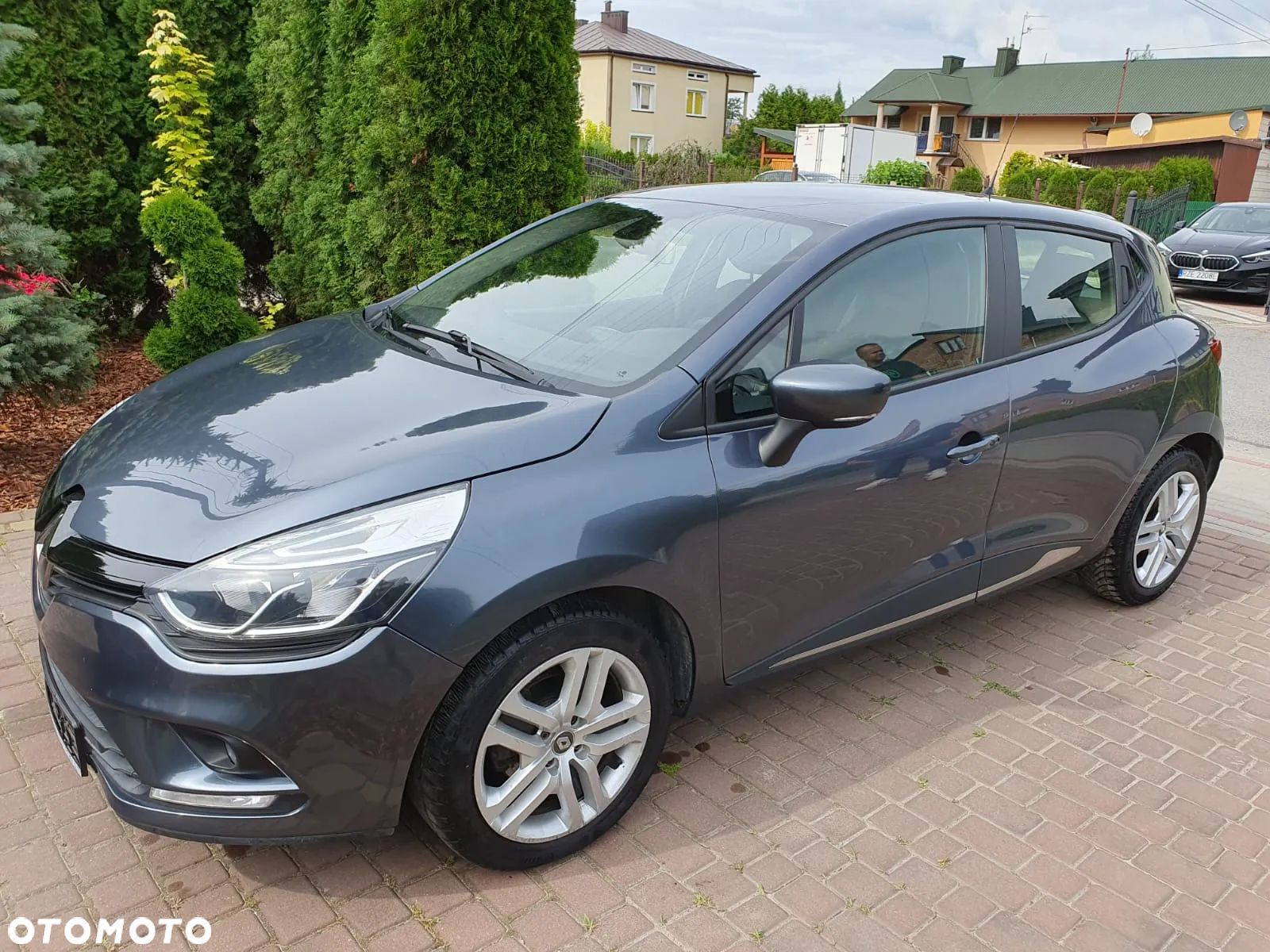 Renault Clio - 1