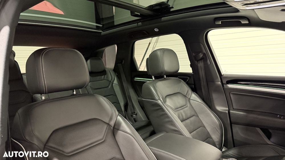 Volkswagen Touareg - 18