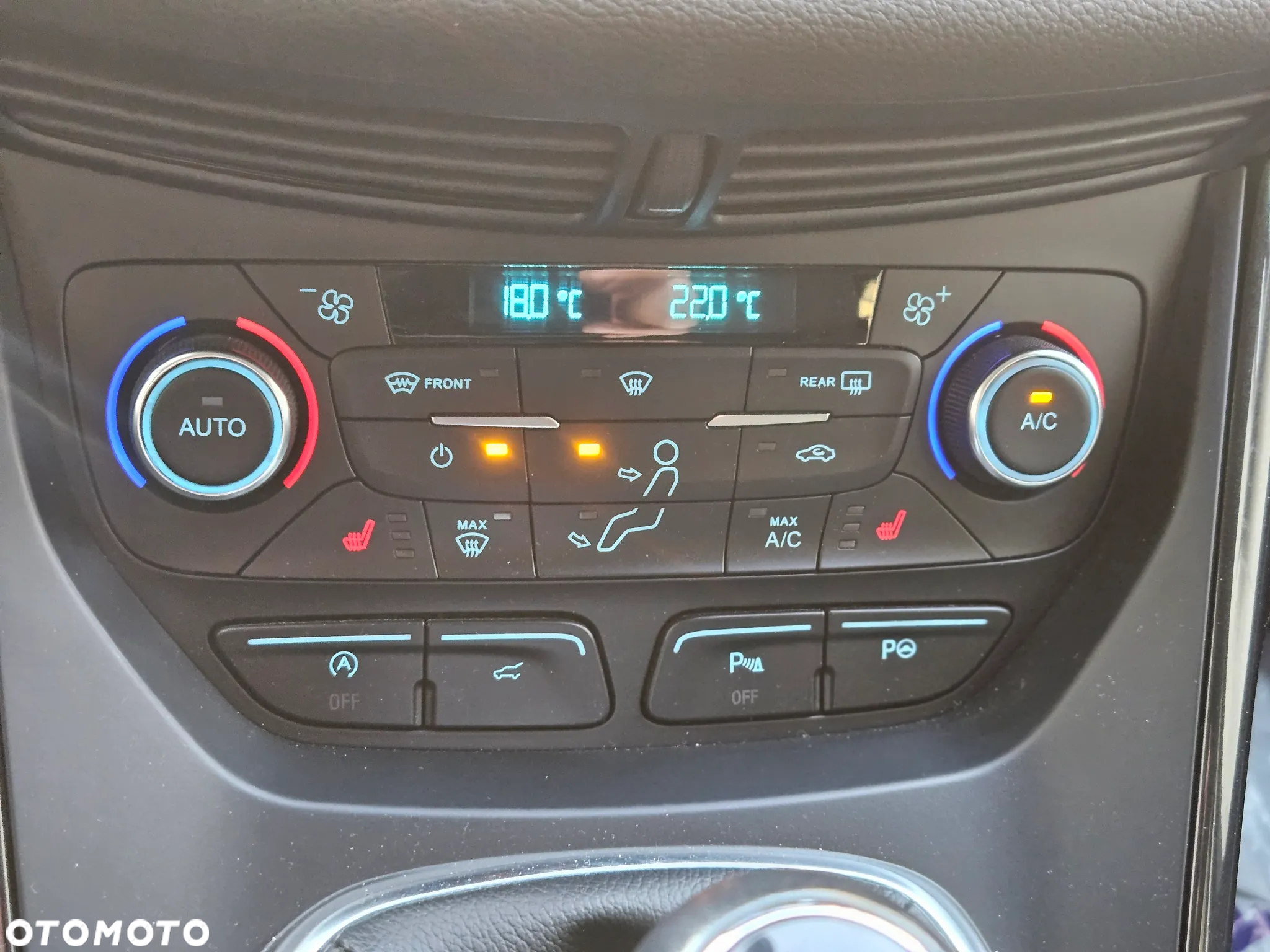 Ford Kuga 1.5 EcoBoost 2x4 Black & Silver - 18
