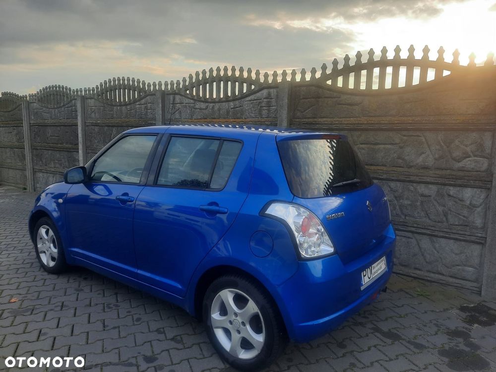 Suzuki Swift - 3