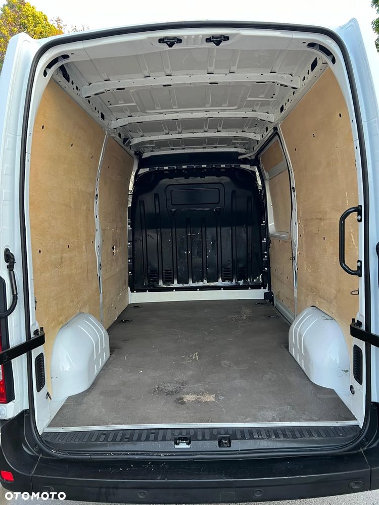 Renault Master - 25