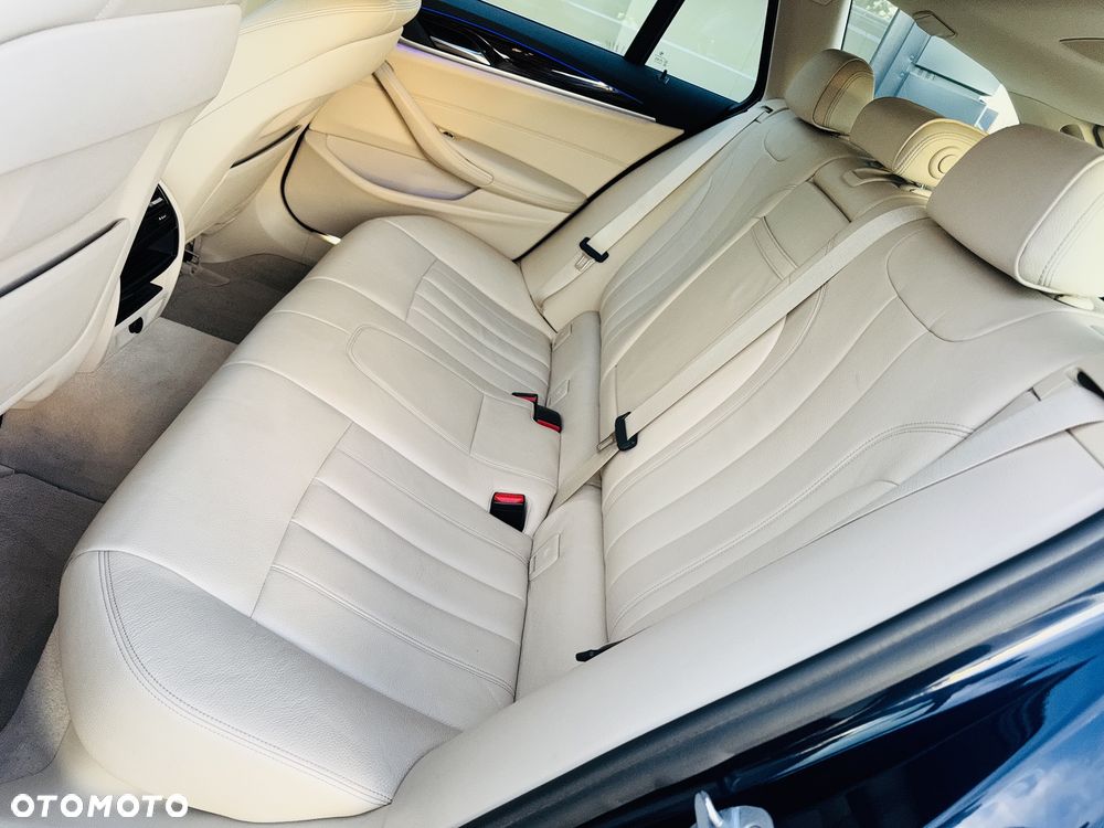 BMW Seria 5 520d Luxury Line sport - 13