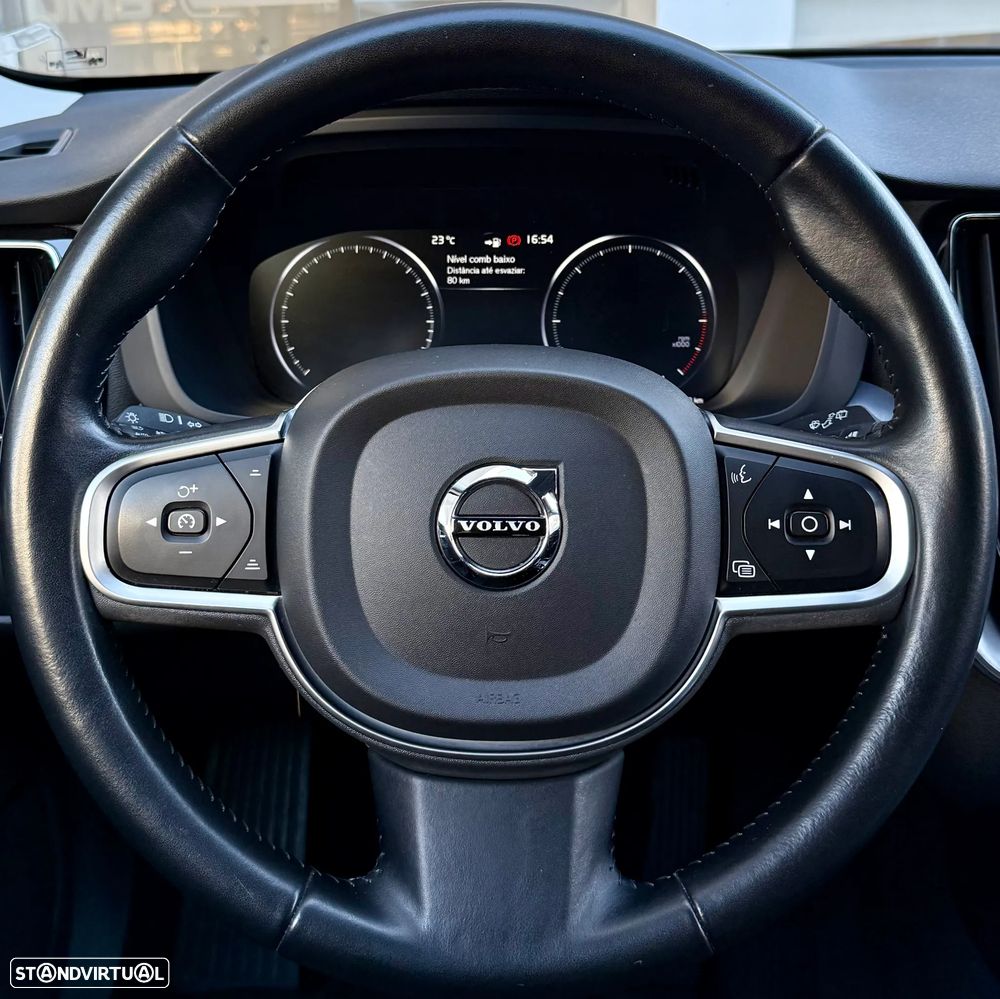 Volvo XC 60 2.0 D4 Inscription AWD Geartronic - 13