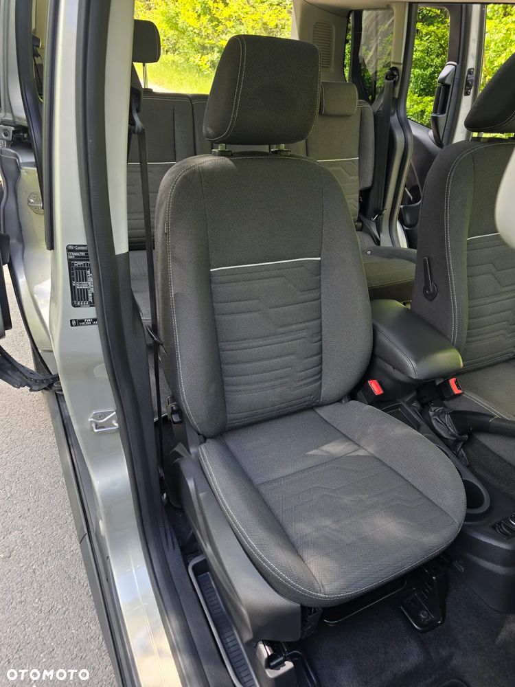 Ford Tourneo Connect 1.5 TDCi Start-Stop Titanium - 23