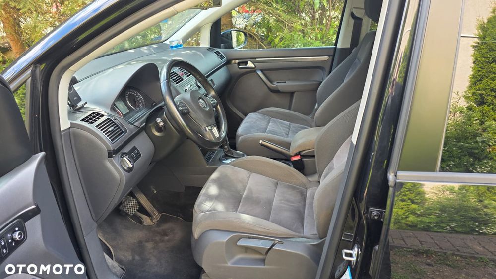 Volkswagen Touran 1.6 TDI DPF Highline DSG - 15