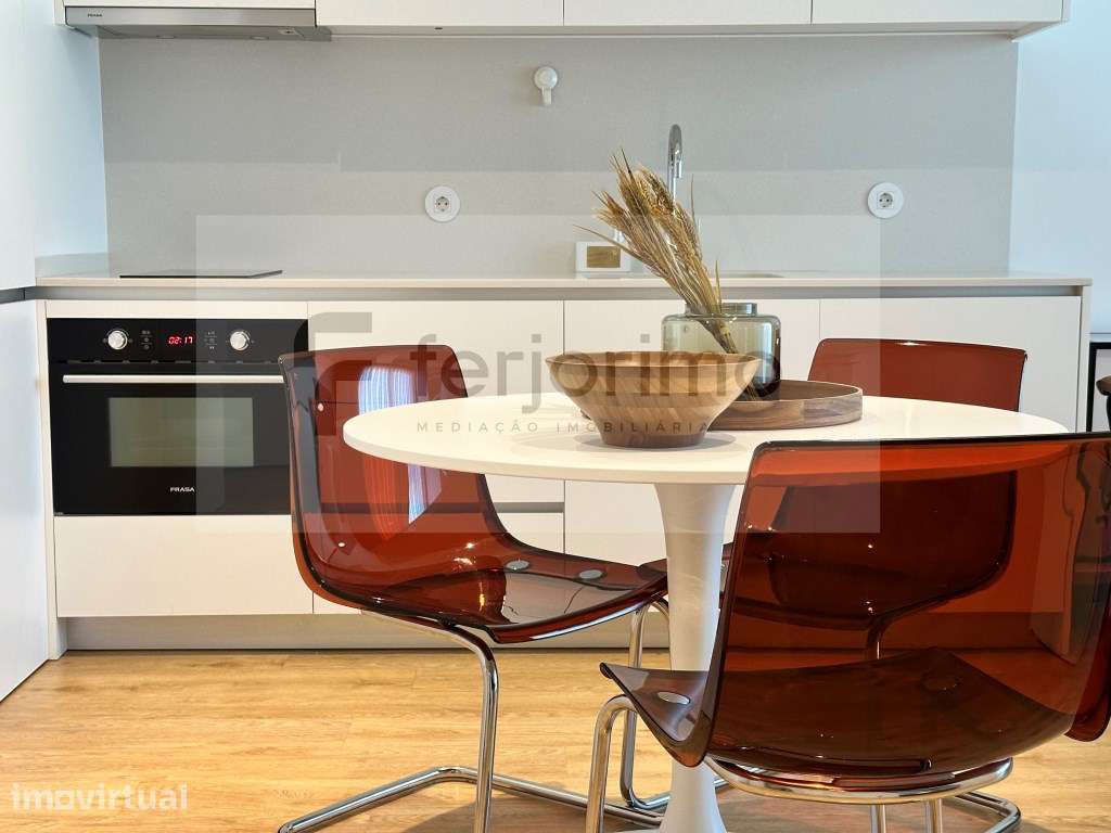 APARTAMENTO MOBILADO E EQUIPADO - COM 2 DORMITÓRIOS - Grande imagem: 3/18
