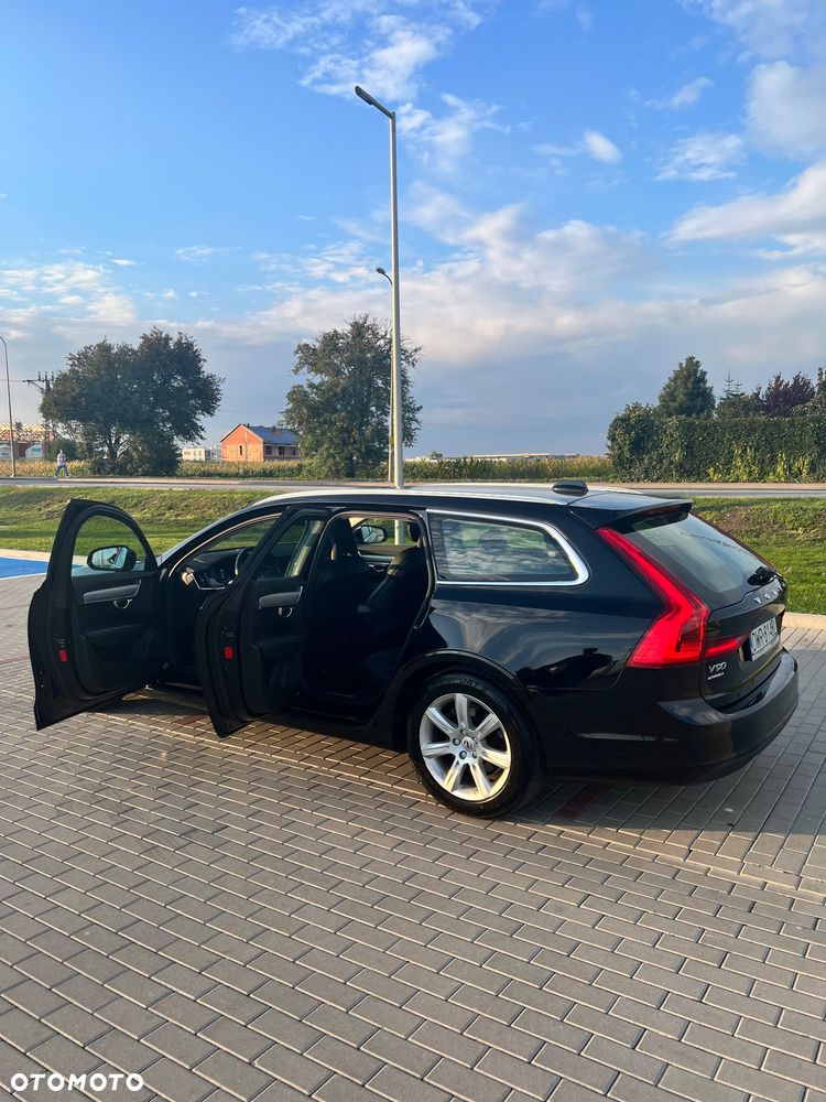 Volvo V90 D3 Momentum - 5