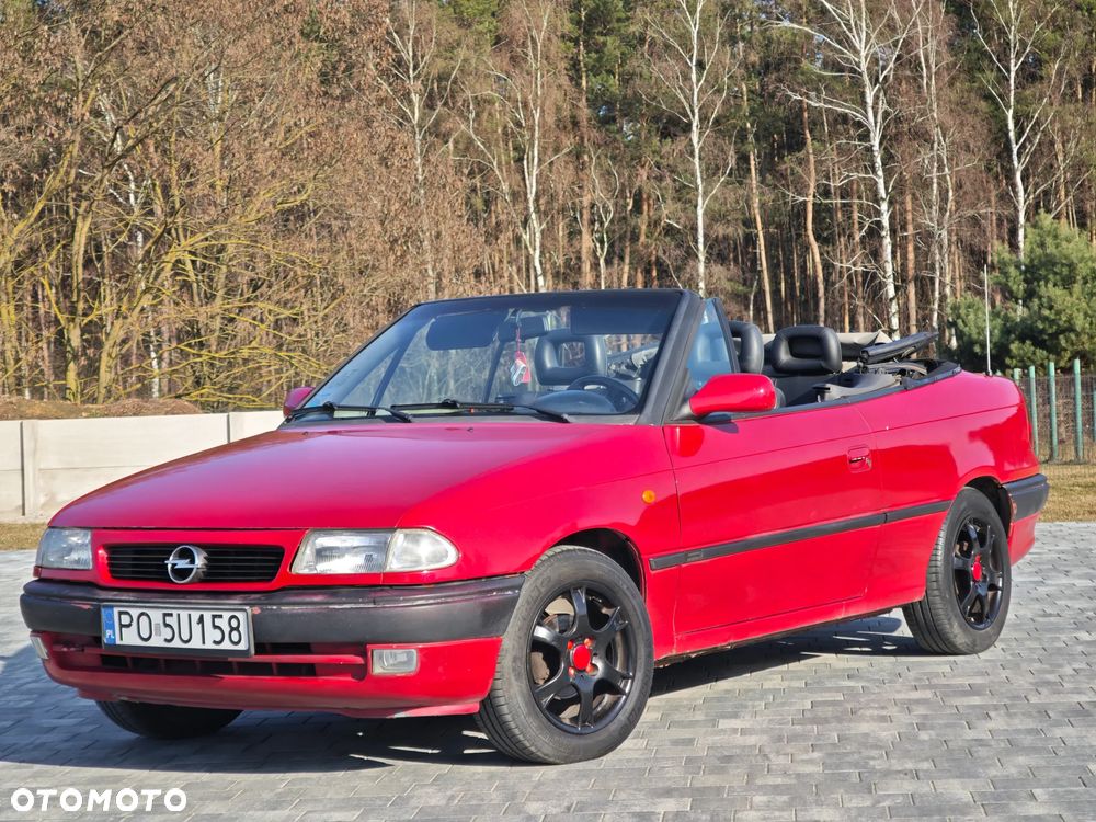 Opel Astra 1.6 GT - 1