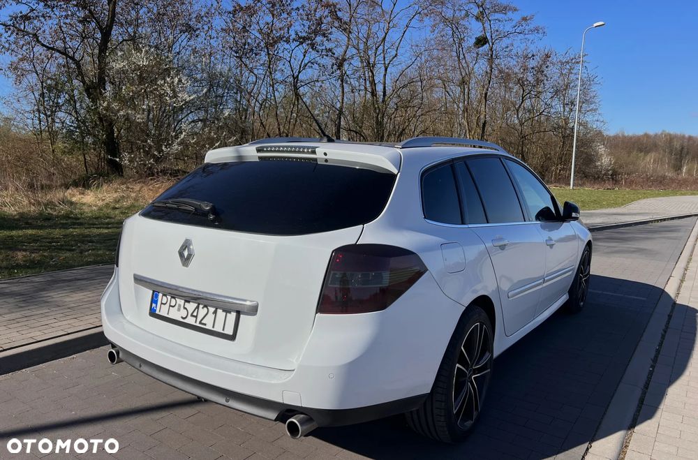 Renault Laguna 2.0 dCi Initiale ESM - 5