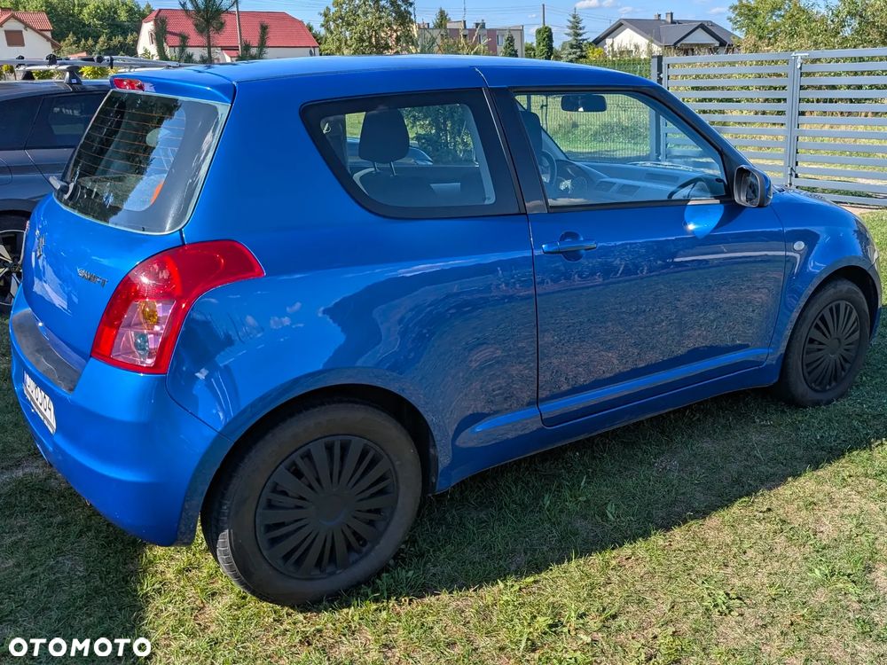 Suzuki Swift 2008 photo 2