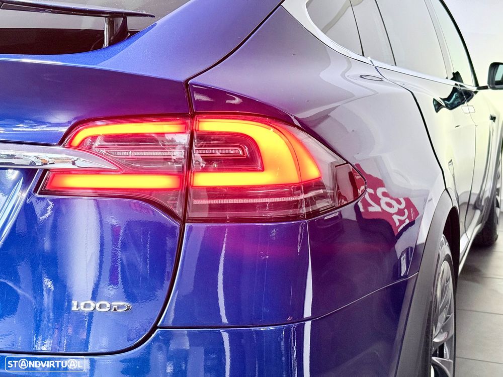 Tesla Model X 100D - 8