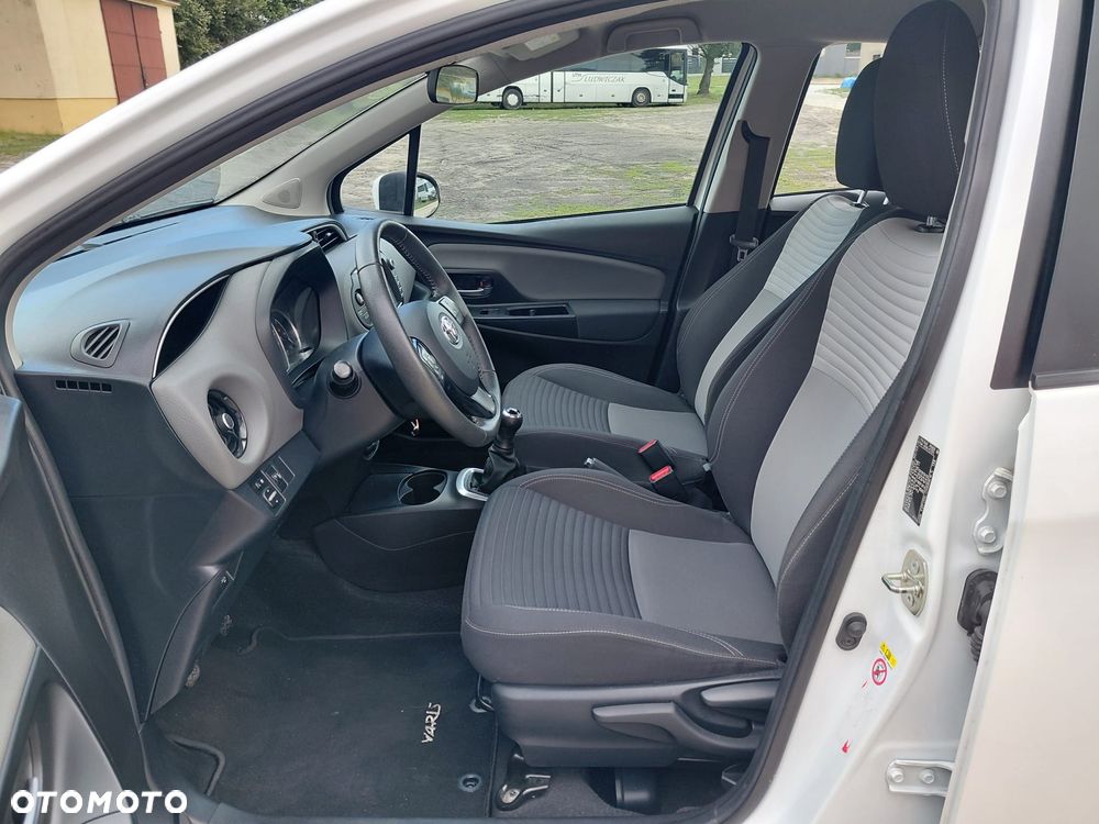 Toyota Yaris 1.0 VVT-i - 8