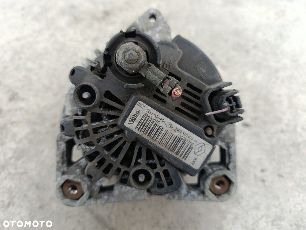 ALTERNATOR RENAULT SCENIC II 8200410671 TG11C040  VALEO 2.0 16V - 6