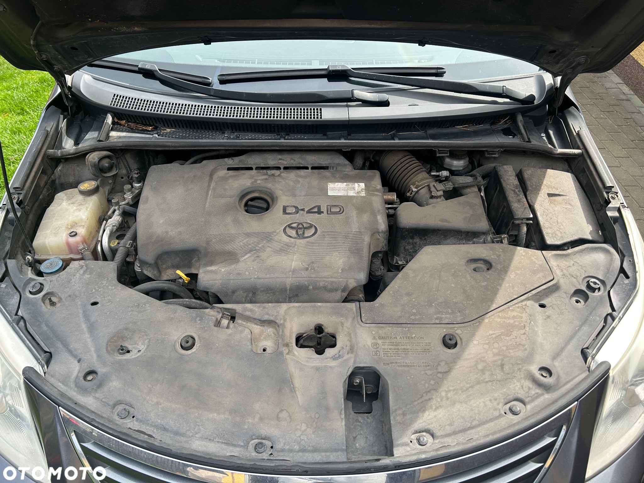 Toyota Avensis - 11