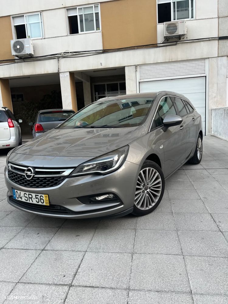Opel Astra Sports Tourer - 1