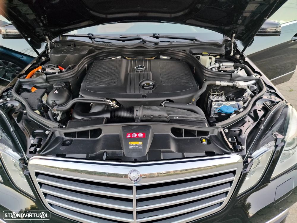 Mercedes-Benz E 300 Bluetec Hybrid Avantgarde - 19
