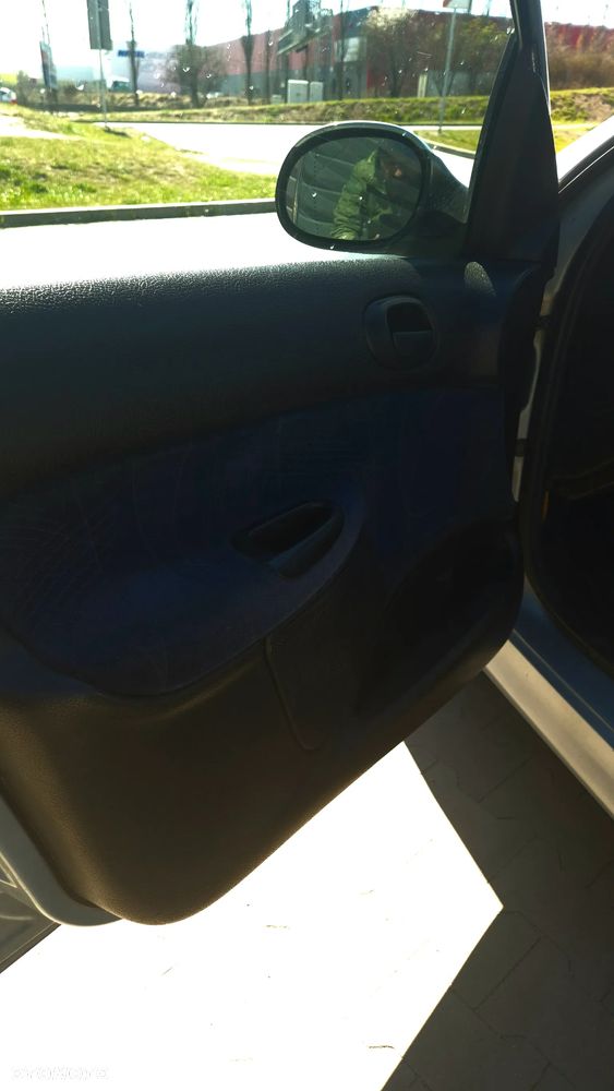 Peugeot 206 2.0 HDI Mistral - 11