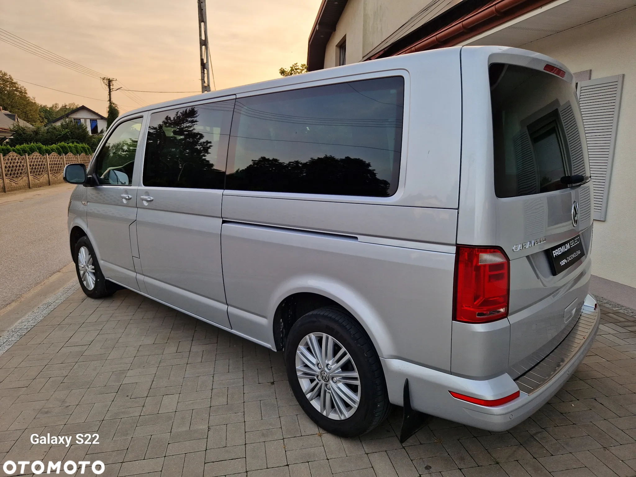 Volkswagen Caravelle 2.0 BiTDI L2 Highline DSG - 24