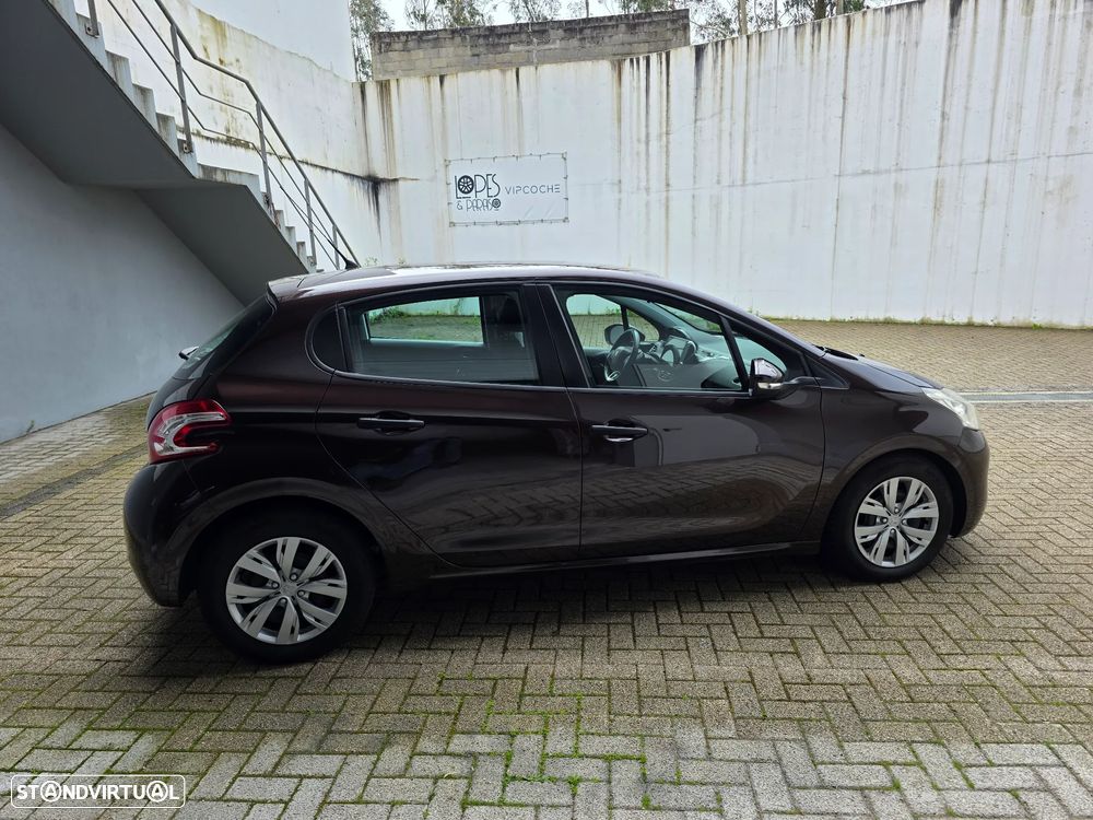 Peugeot 208 1.4 HDi Active - 8