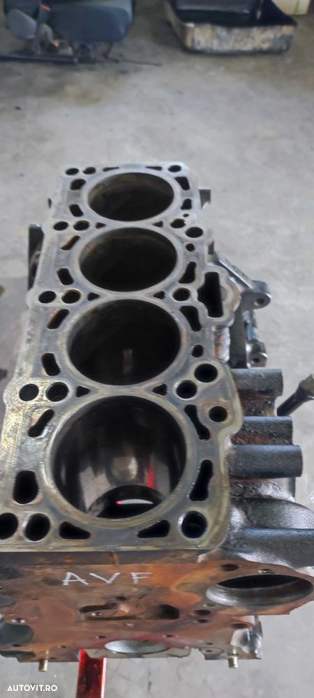 Bloc motor volkswagen cod motor AVF - 8