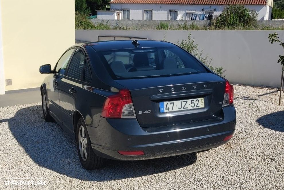 Volvo S40 1.8 Nível 3 - 4