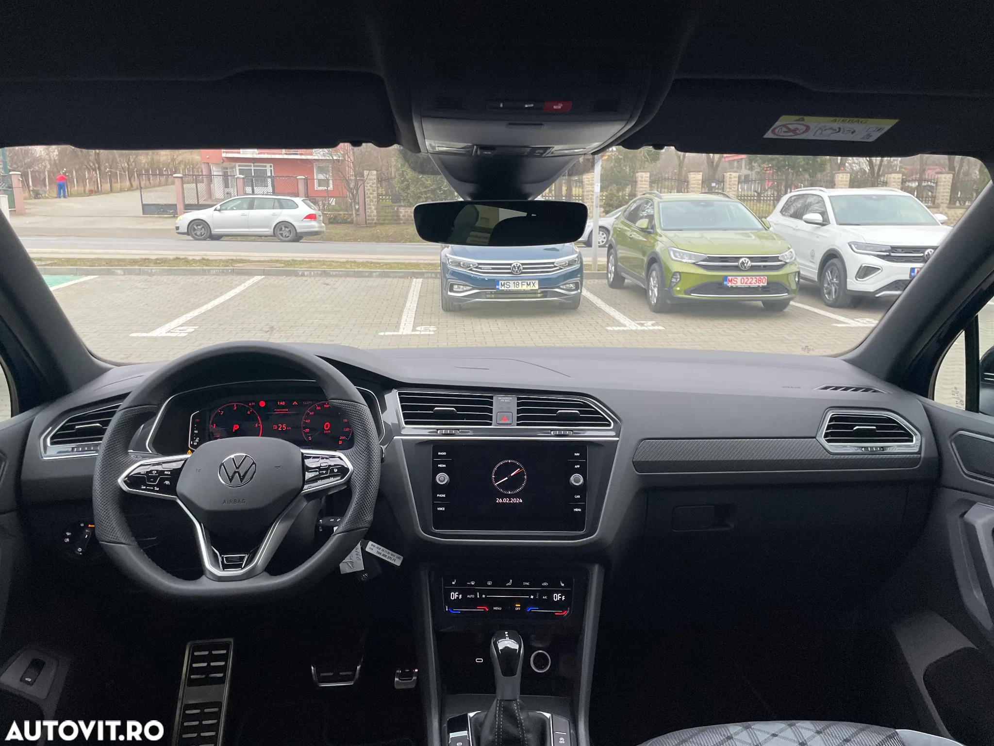 Volkswagen Tiguan - 13